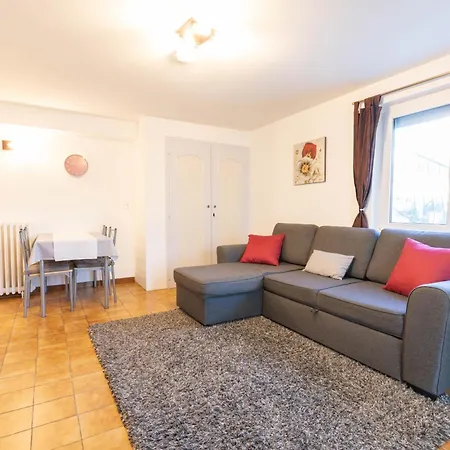 Apartment T2 Au Pied Des Pyrenees - Gazost *